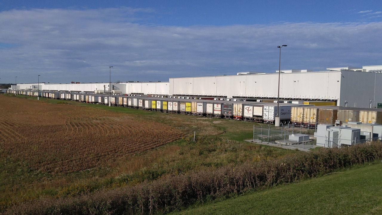 La Course à la Taille s’Accélère dans le Transport Routier